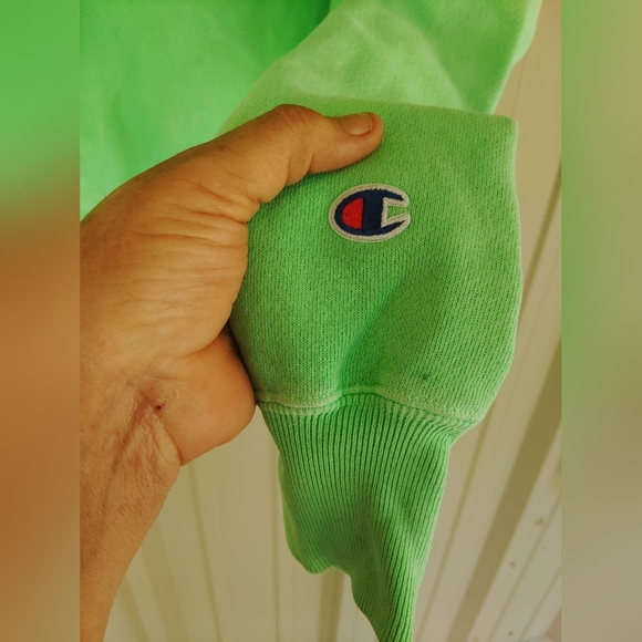 Men's Champion Great Wolf Lodge Reverse Weave Neon Florescent Green Sweatshirt - Picture 2 of 3